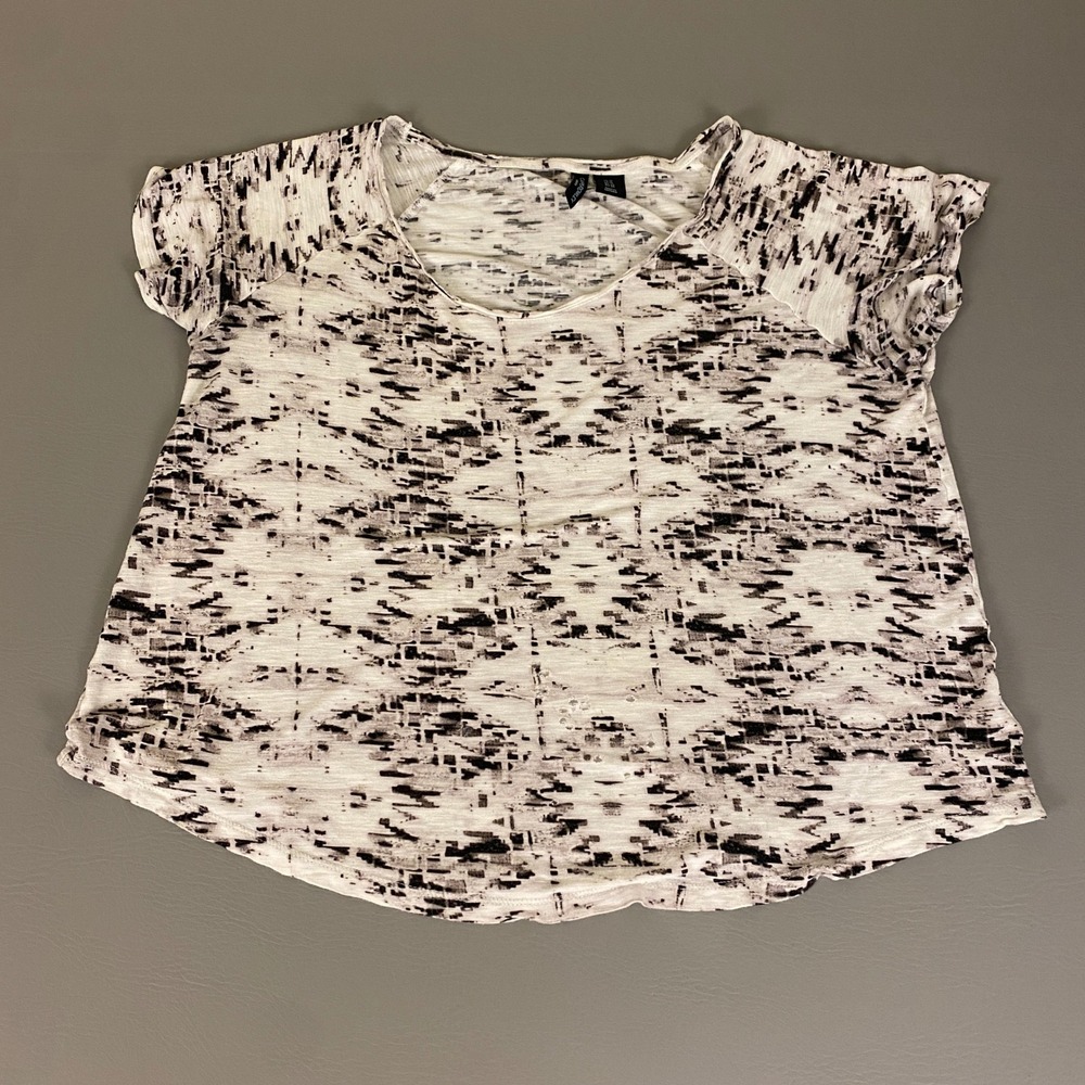 Cynthia Rowley Abstract Print Top T-Shirt Plus Size 1X V-Neck Short Sleeve